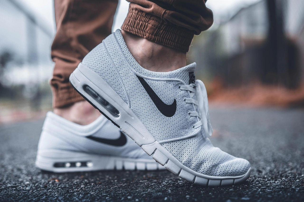 white breathable running sneakers street style